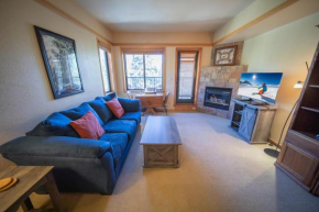 Slopeside 2773A by SummitCove Lodging